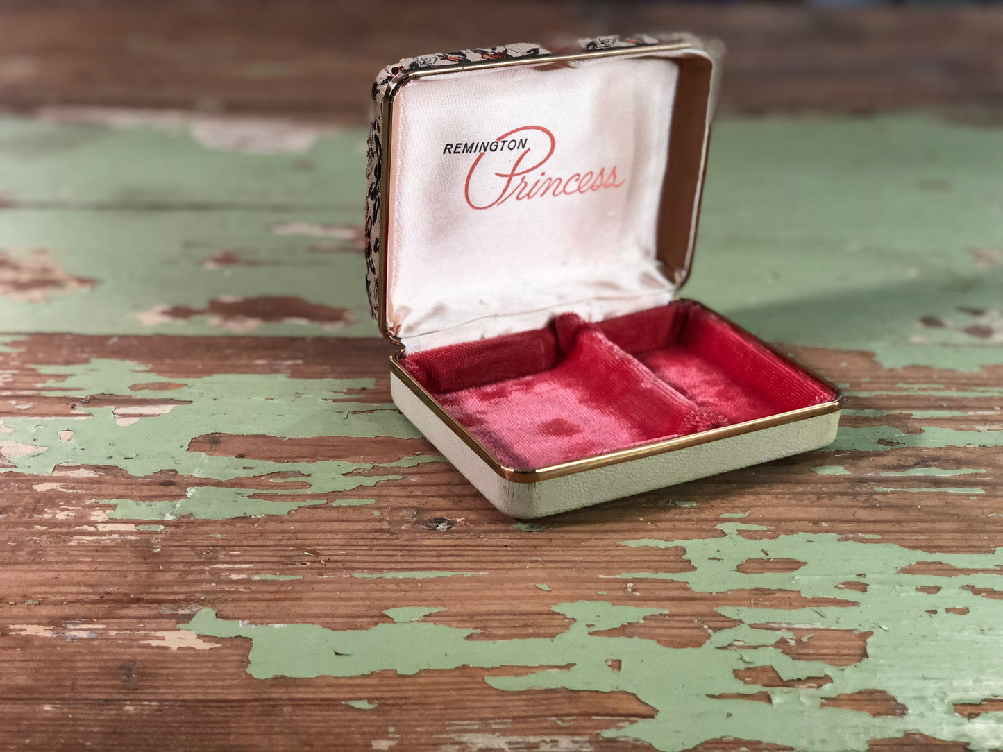 Vintage 1960's Remington Jewelry Box