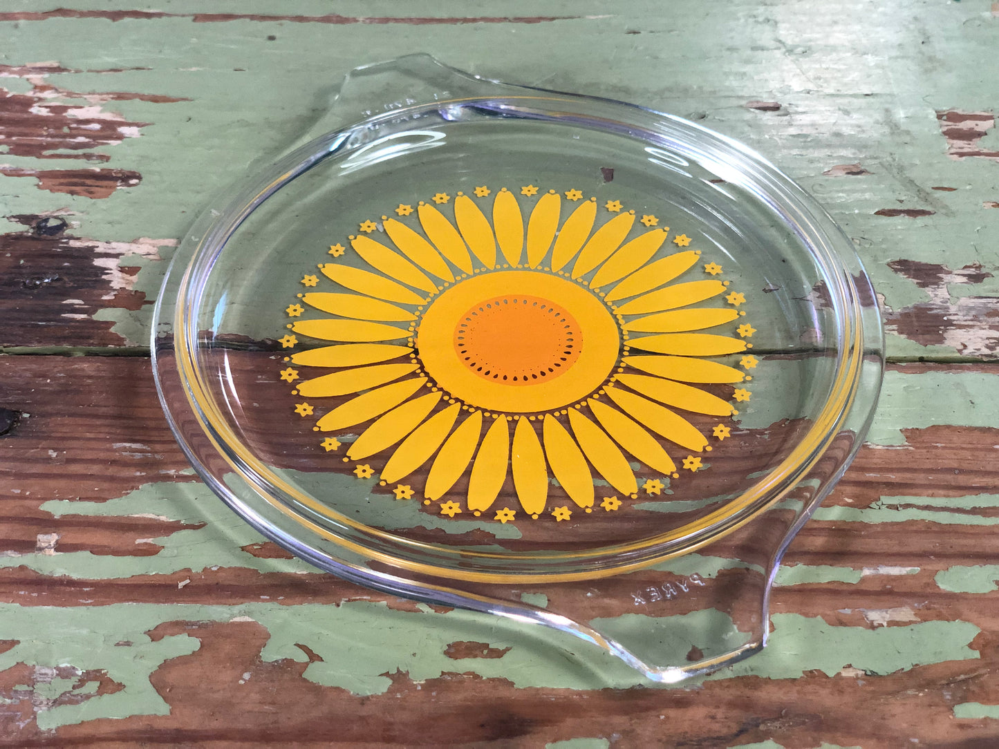 Pyrex Sunflower Lid - Sold Individually