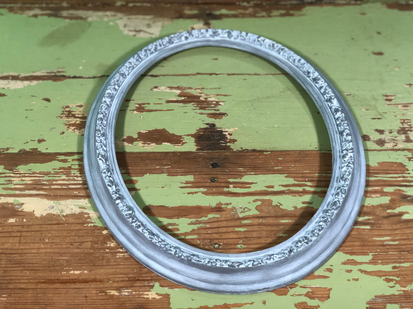 Upcycle Oval Picture Frame - Gray - Sold Individually