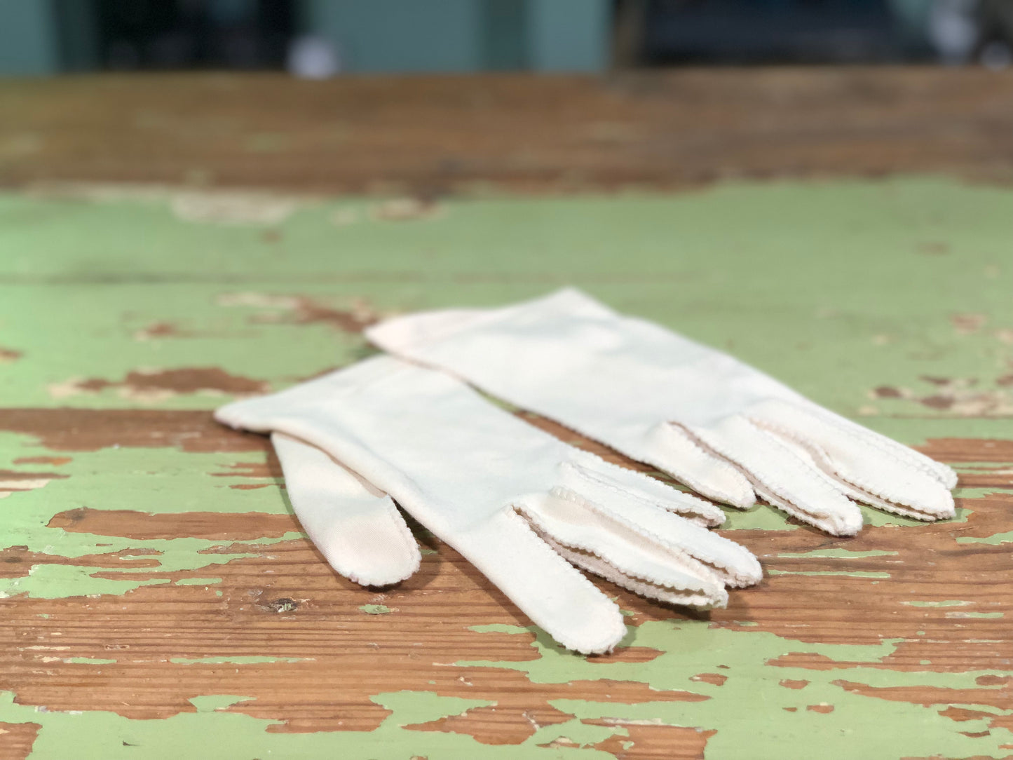 Vintage Ivory 1950's Gloves - Womans Small