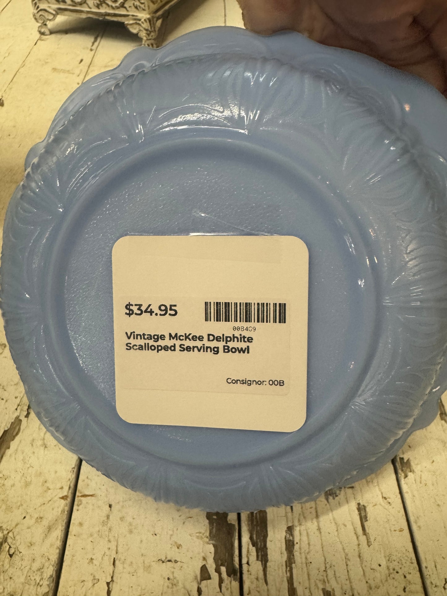 Vintage McKee Delphite Scalloped Serving Bowl